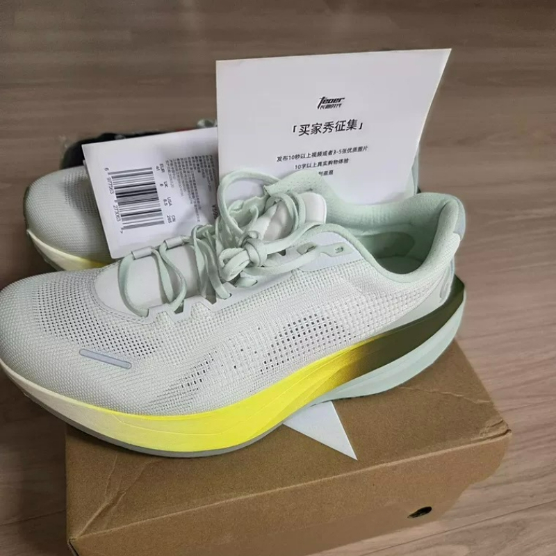 Scarpe da Corsa di Marca di Lu - Men'S Shoes Vs Women'S Size recensione e prezzo