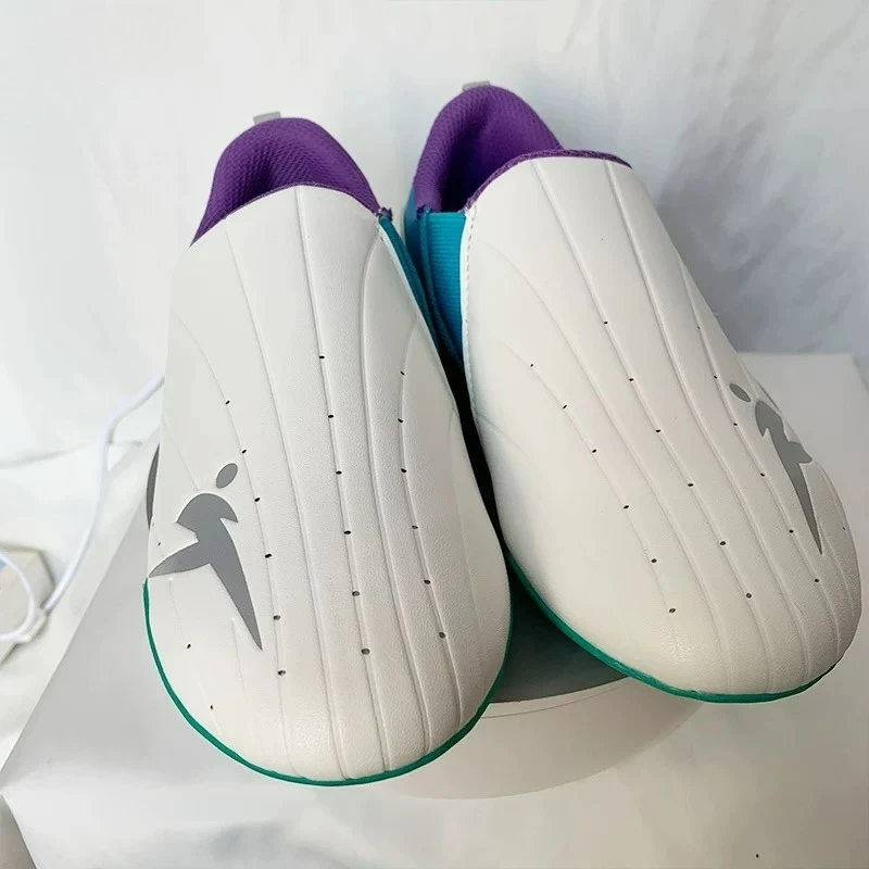 Scarpe Classiche di Marca per  - Men'S Shoes Vs Women'S Size recensione e prezzo