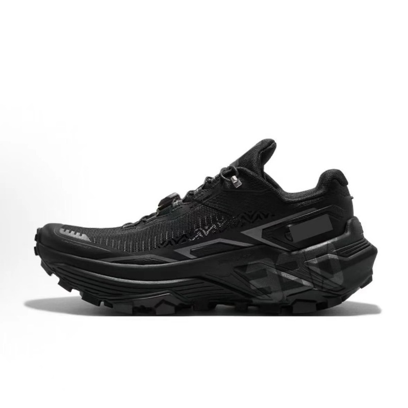 Scarpe sportive da esterno di  - Men'S Shoes Vs Women'S Size recensione e prezzo