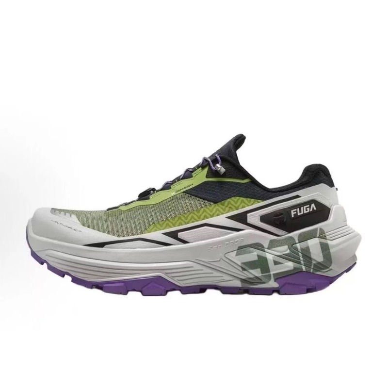 Scarpe sportive da esterno di  - Men'S Shoes Vs Women'S Size recensione e prezzo