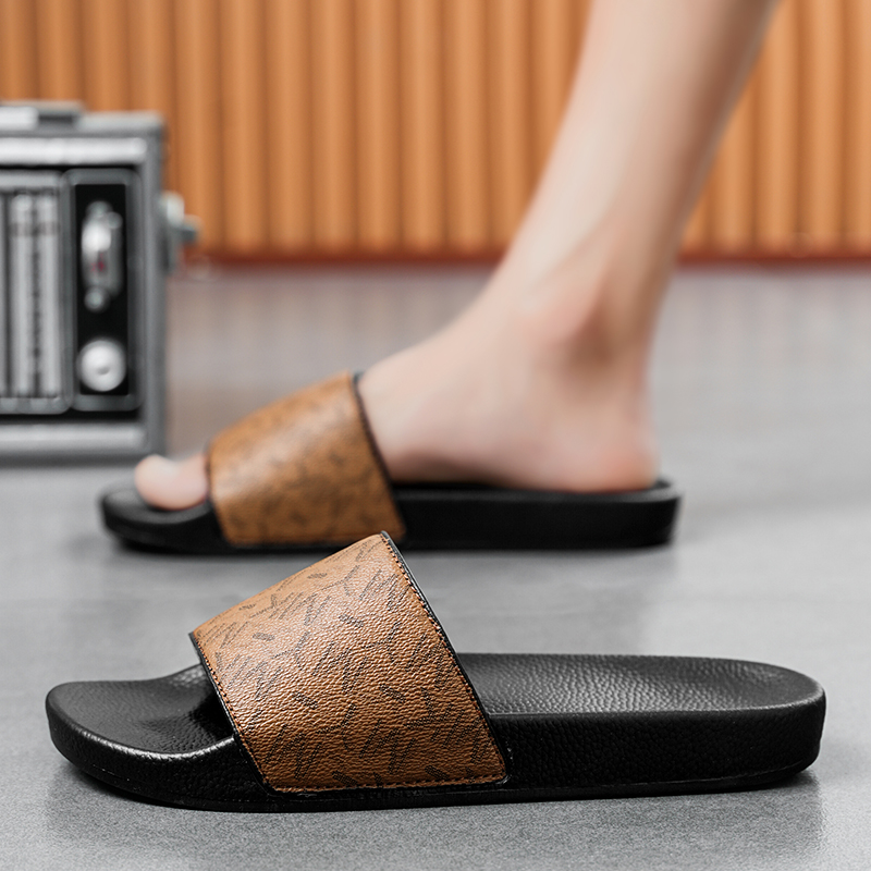 Nuove Ciabatte Monofascia 2026 - Men Shoes Trends recensione e prezzo